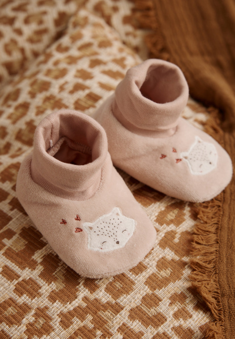 Chaussons bébé en velours Doucette